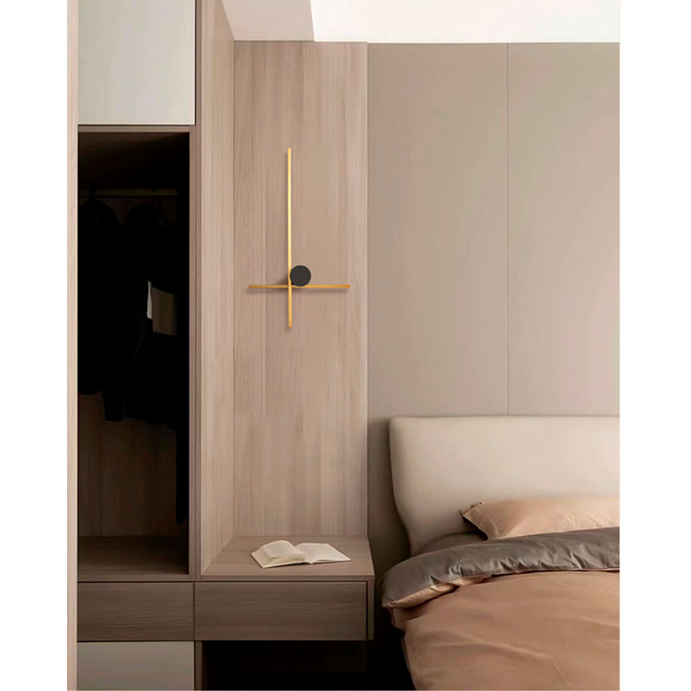 Apliqué de aluminio color dorado Aribau "t"