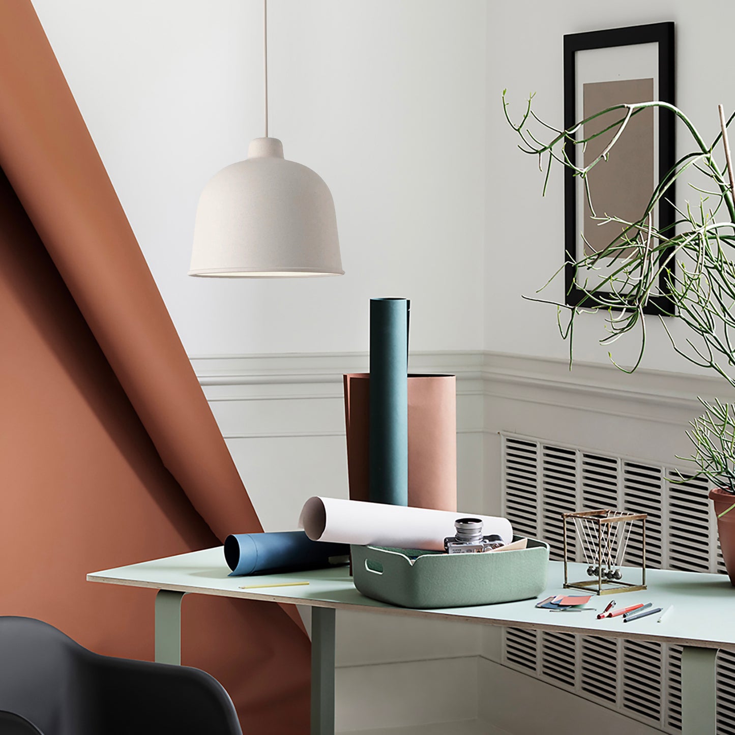 Lámpara colgante de aluminio blanca Bell