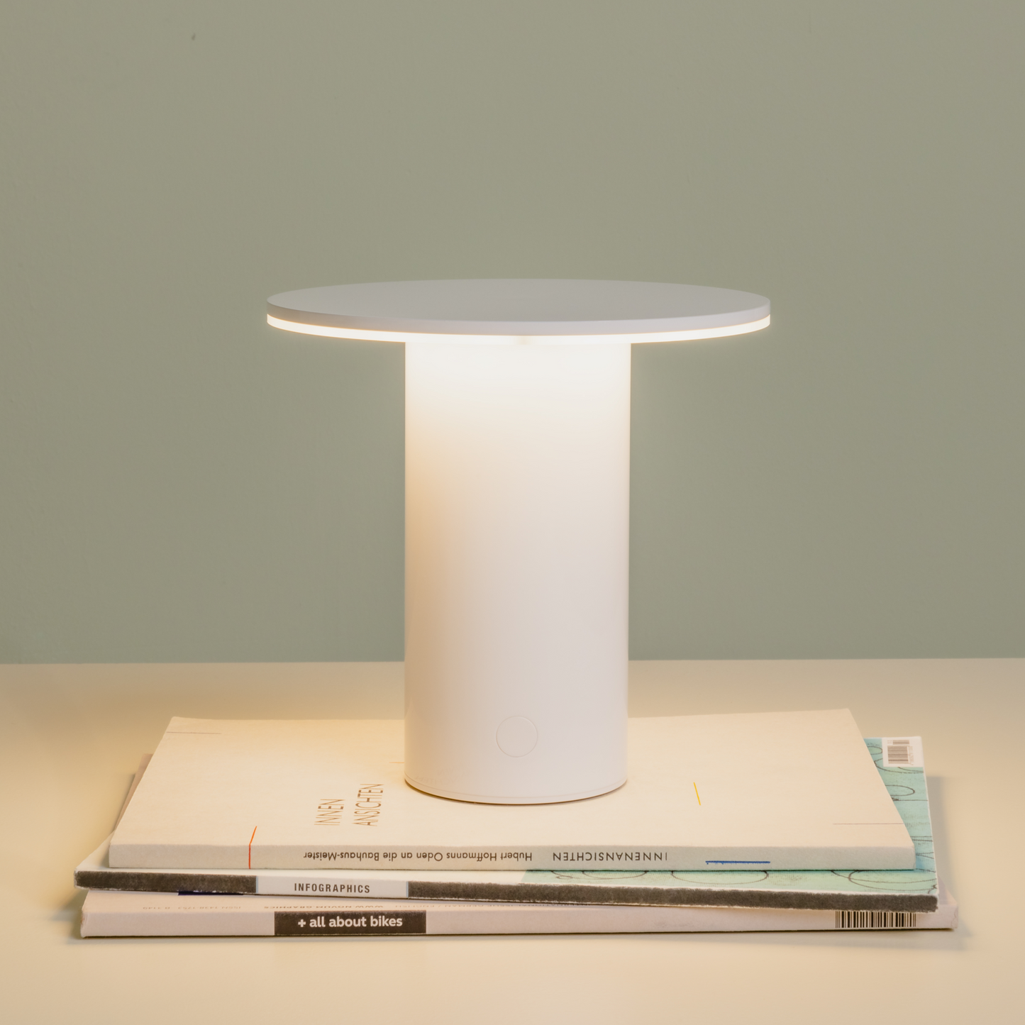 Lámpara de mesa Fungo blanca