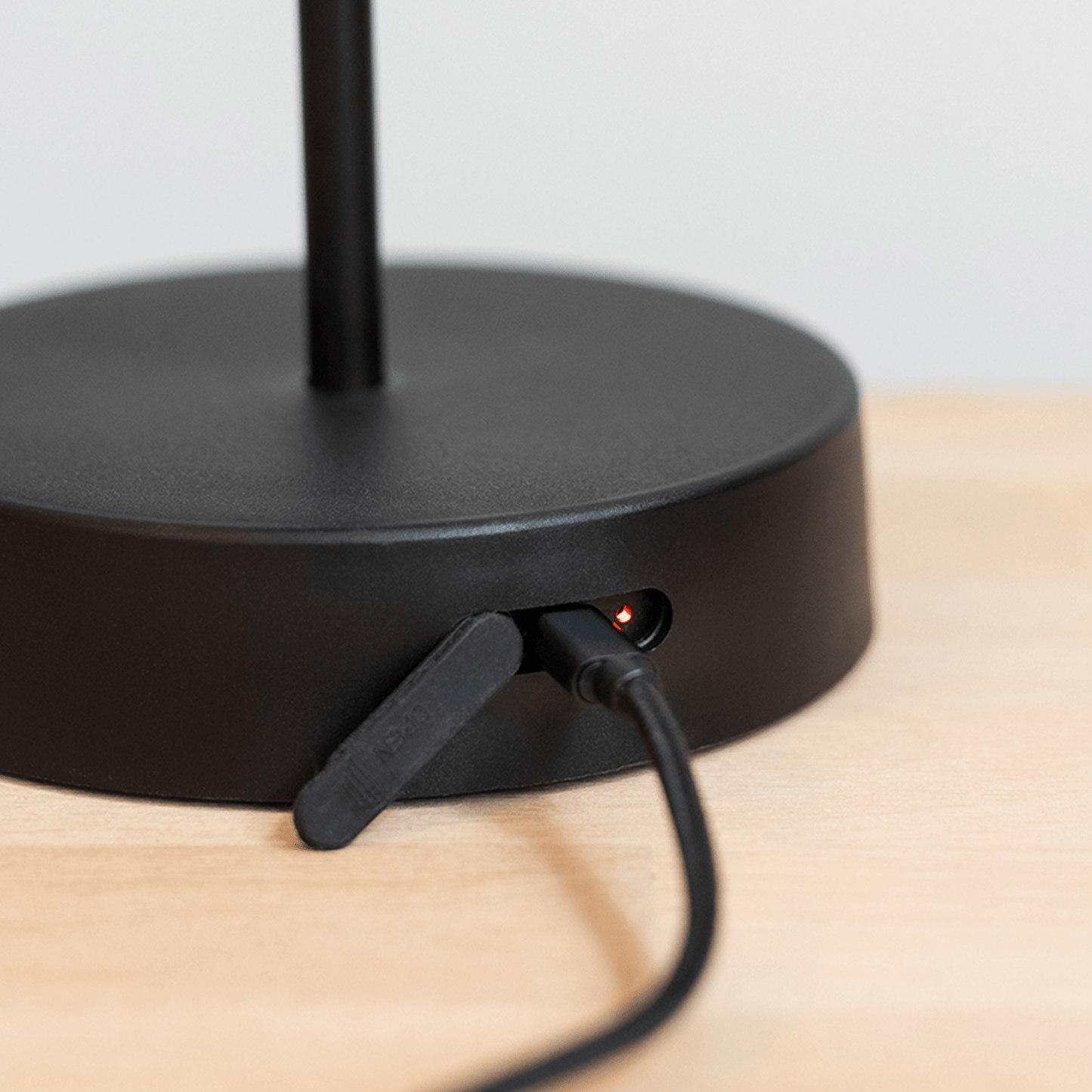 Lámpara de mesa Oscar "Pure"