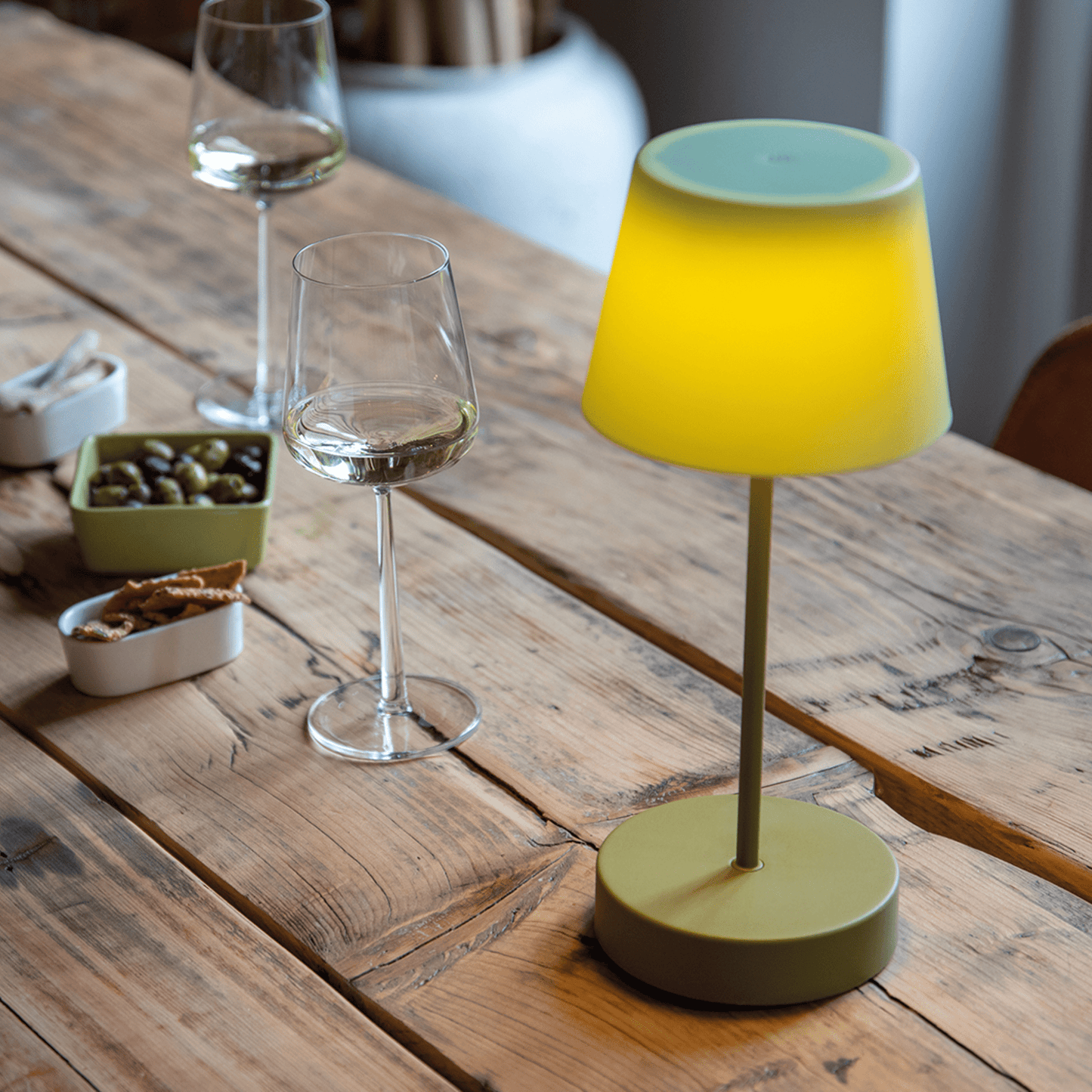 Lámpara de mesa inalámbrica Oscar "Fresh"