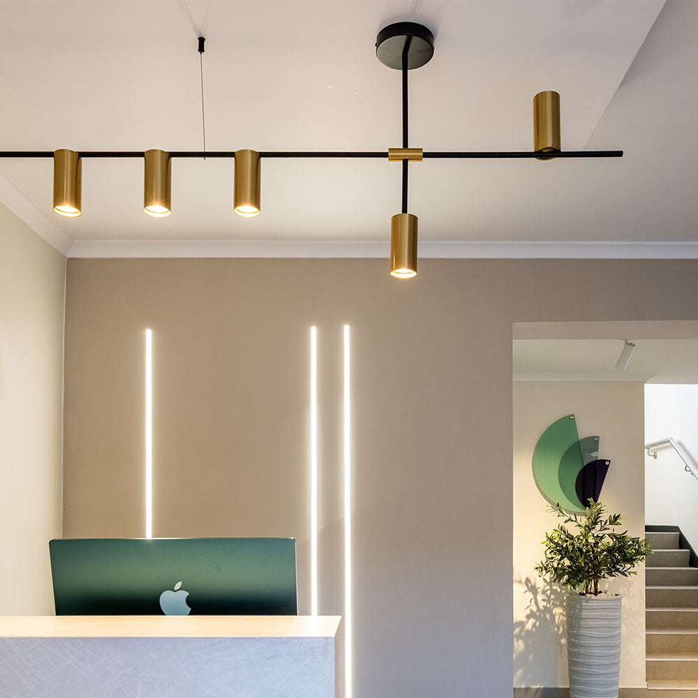 Lámpara colgante de aluminio negro y dorado Vogel 5