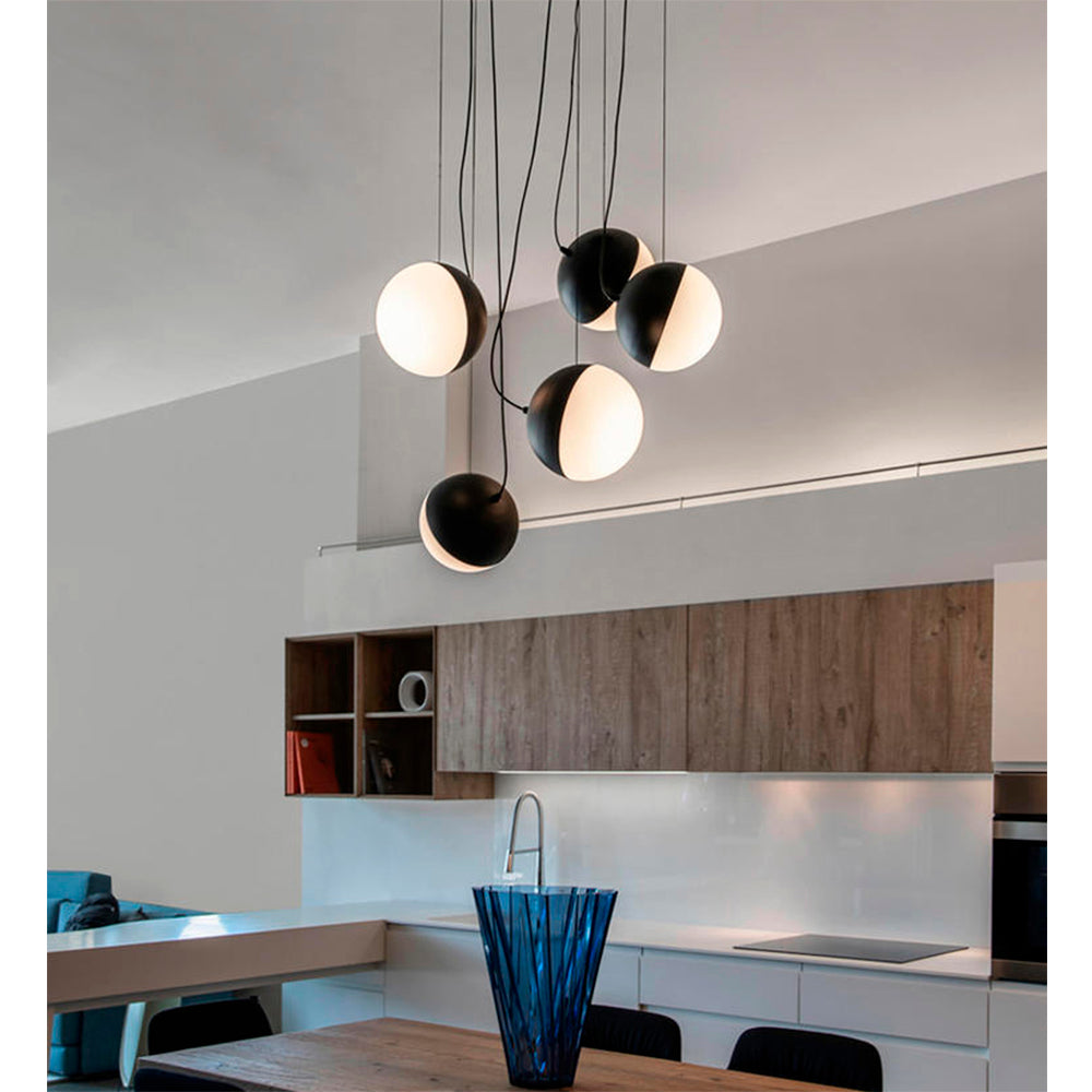 Lámpara colgante de aluminio negro y vidrio Ball 2 D20