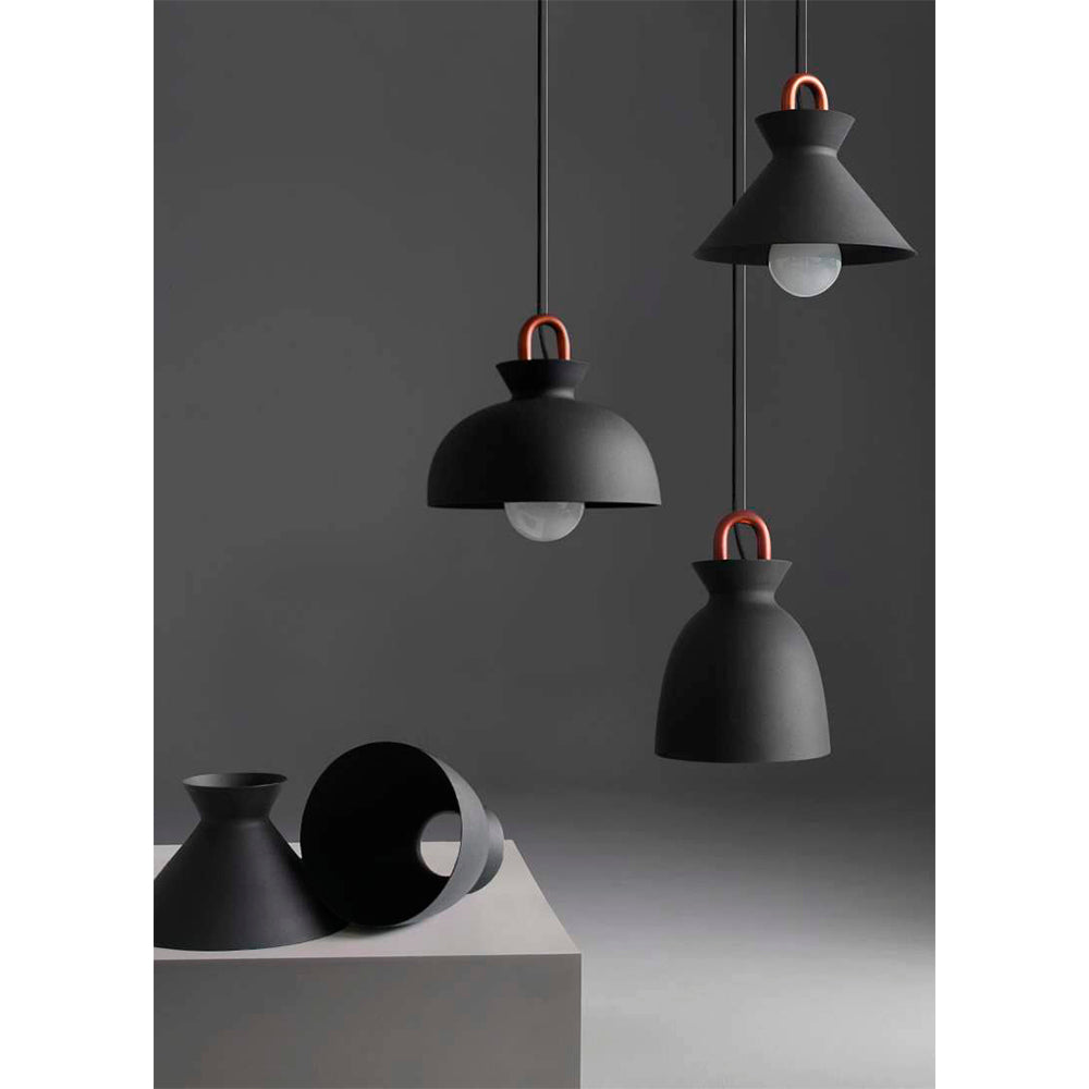 Lámpara colgante metálica negra Bold-B