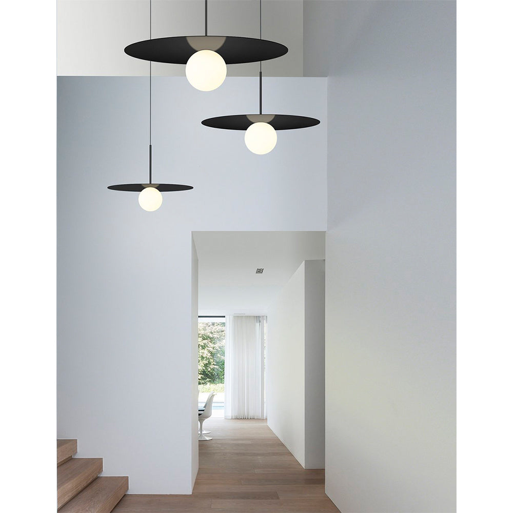 Lámpara colgante de vidrio y aluminio negro Mirage