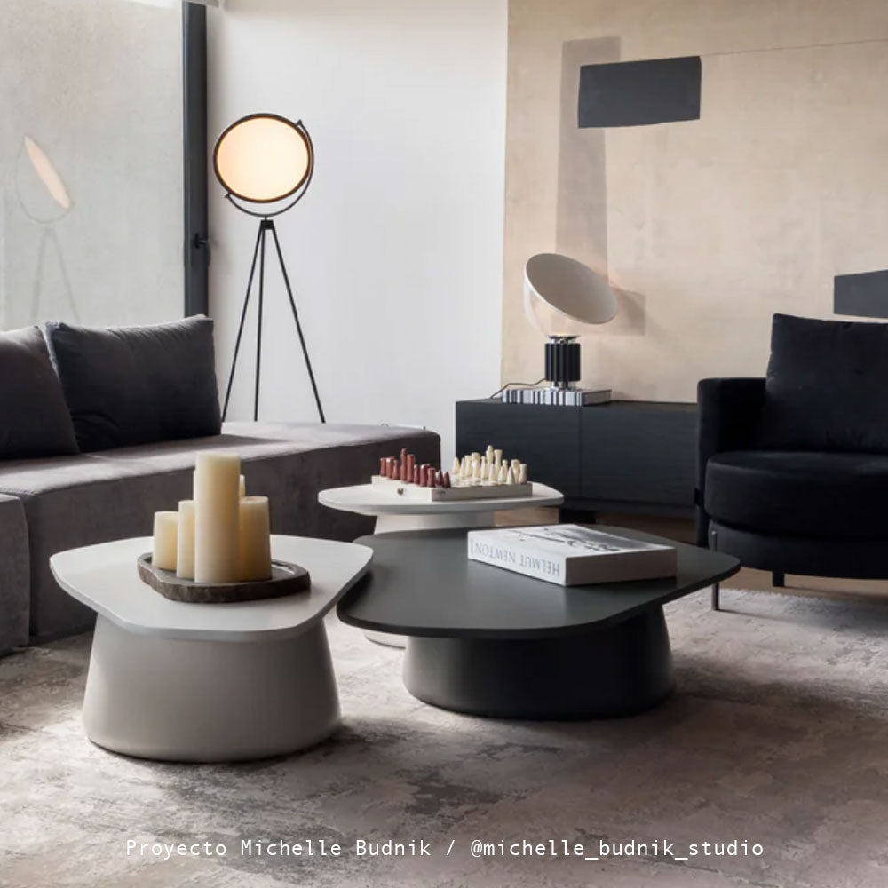 Lámpara de pie metálica negra Cinema