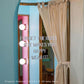 Apliqué de metal dorado y vidrio opal Loft Cristal