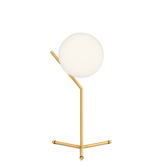 Lámpara de mesa de metal dorado y vidrio ópal Equilibre Alta